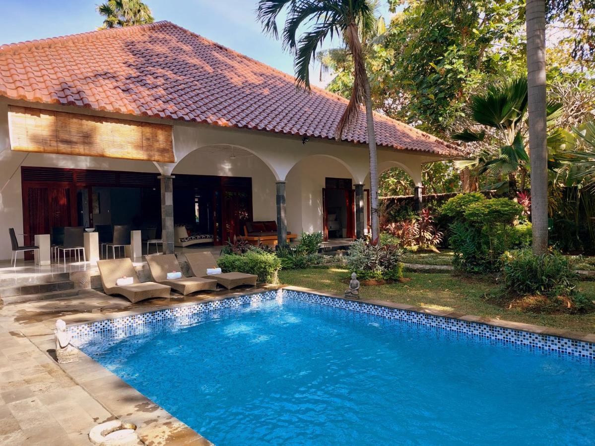 Villa Kelapa โลวินา ภายนอก รูปภาพ