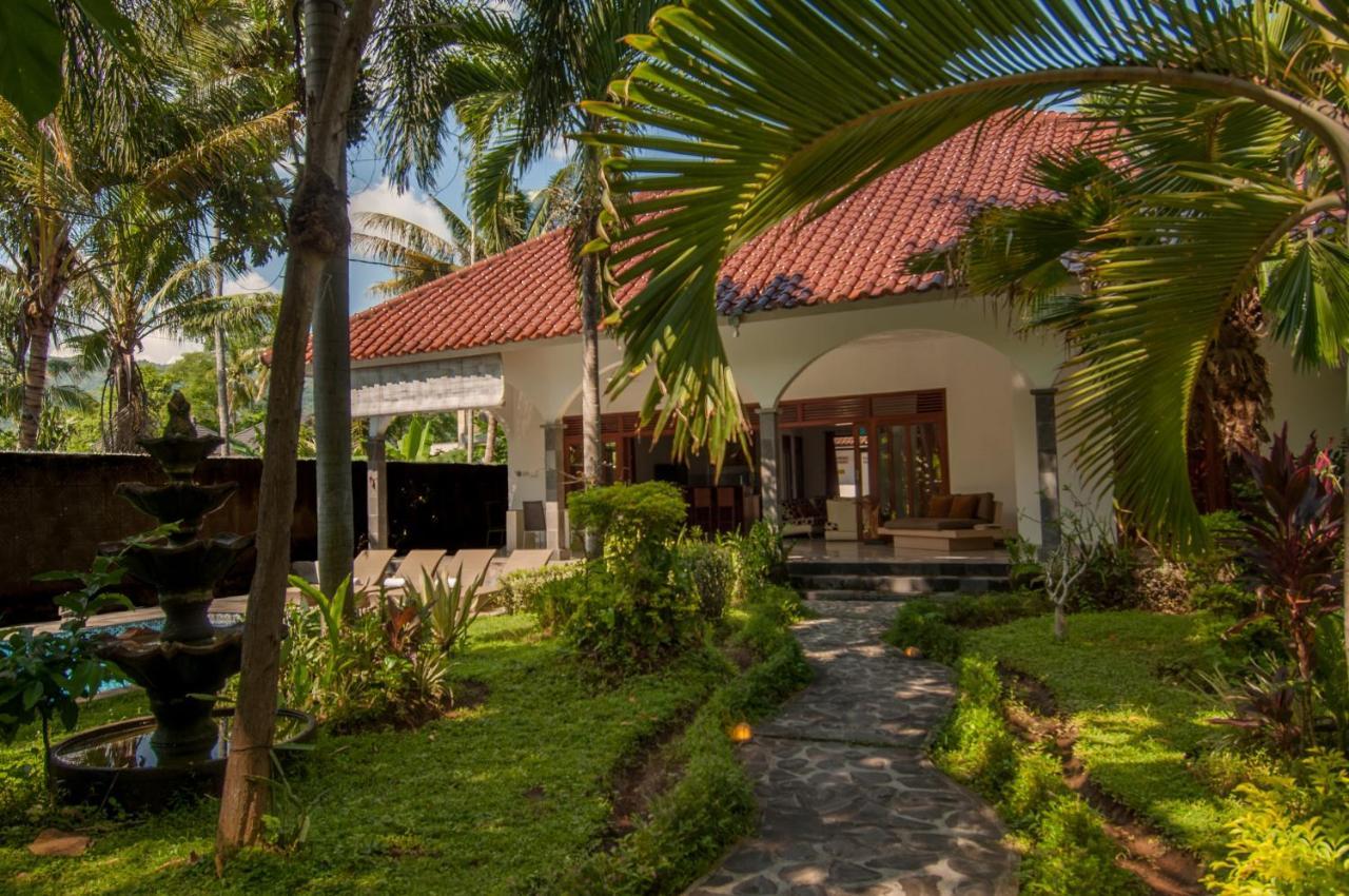 Villa Kelapa โลวินา ภายนอก รูปภาพ