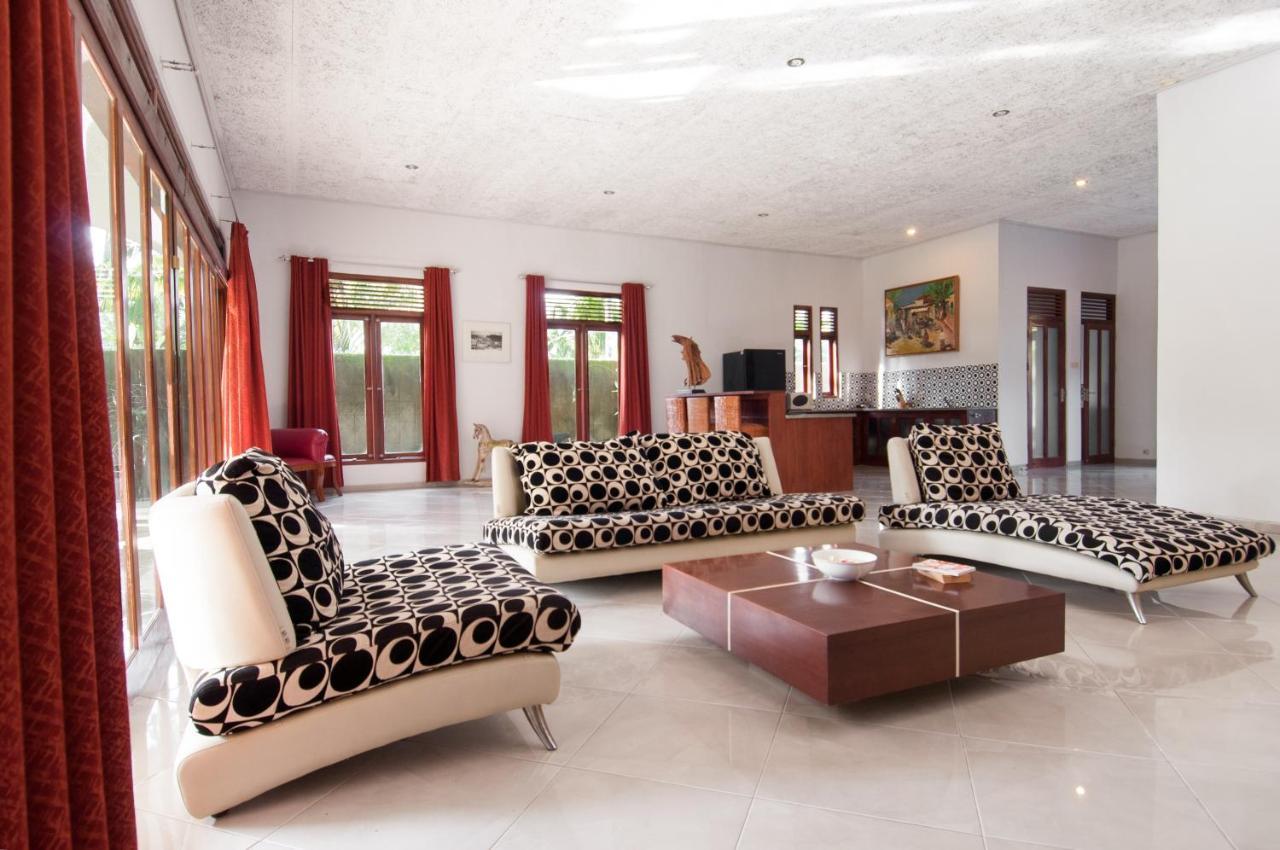 Villa Kelapa โลวินา ภายนอก รูปภาพ